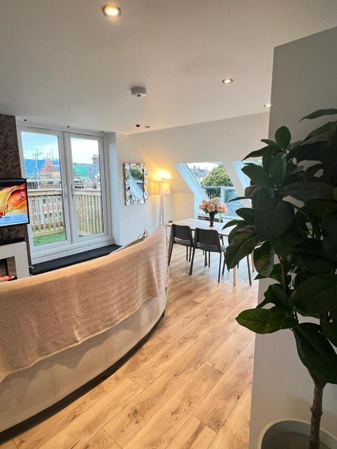 Stunning Luminous Penthouse/ 2Beds 2Baths Apartamento Bournemouth Exterior foto